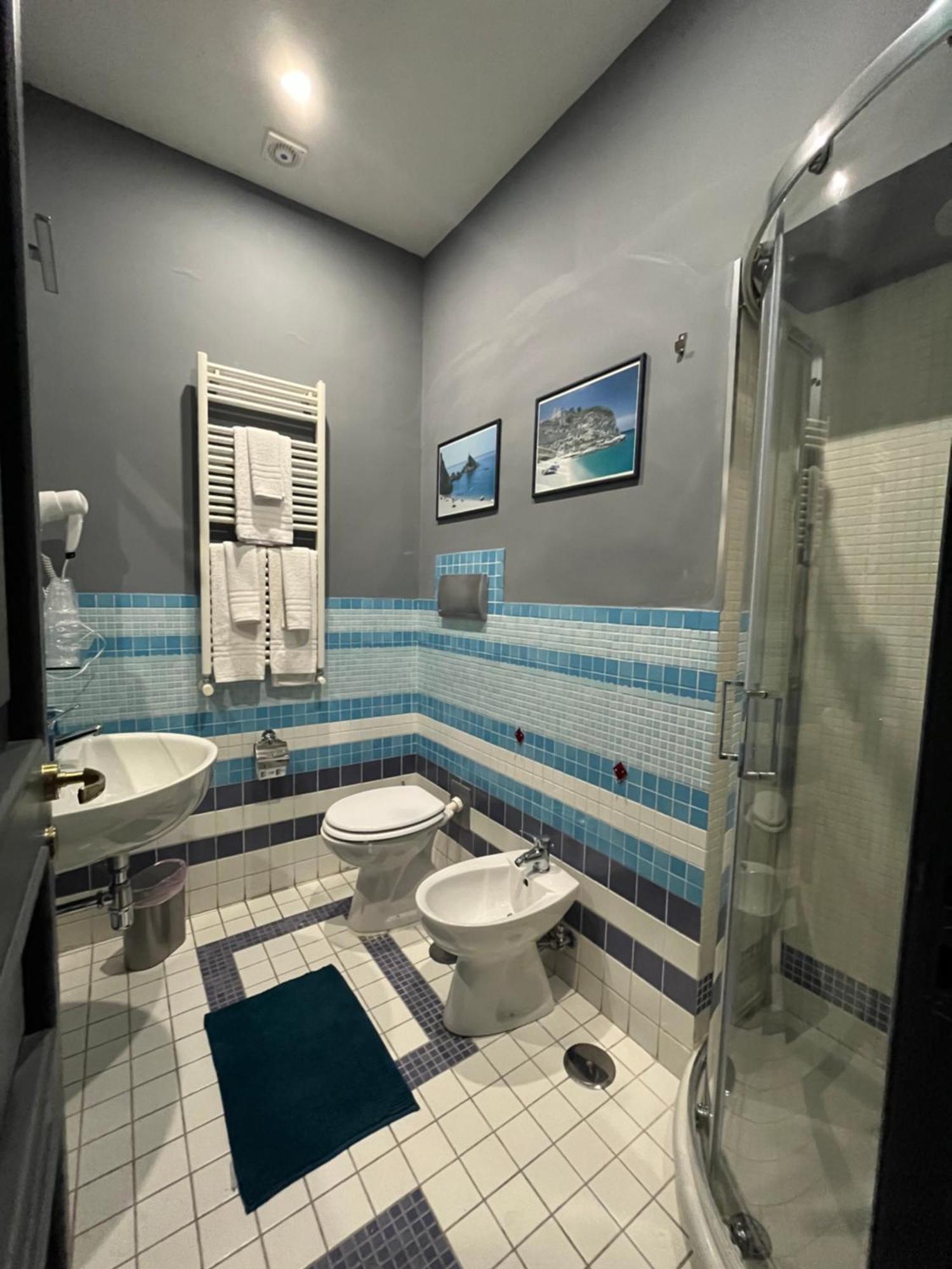 Naples Luxury Suites B&B Экстерьер фото