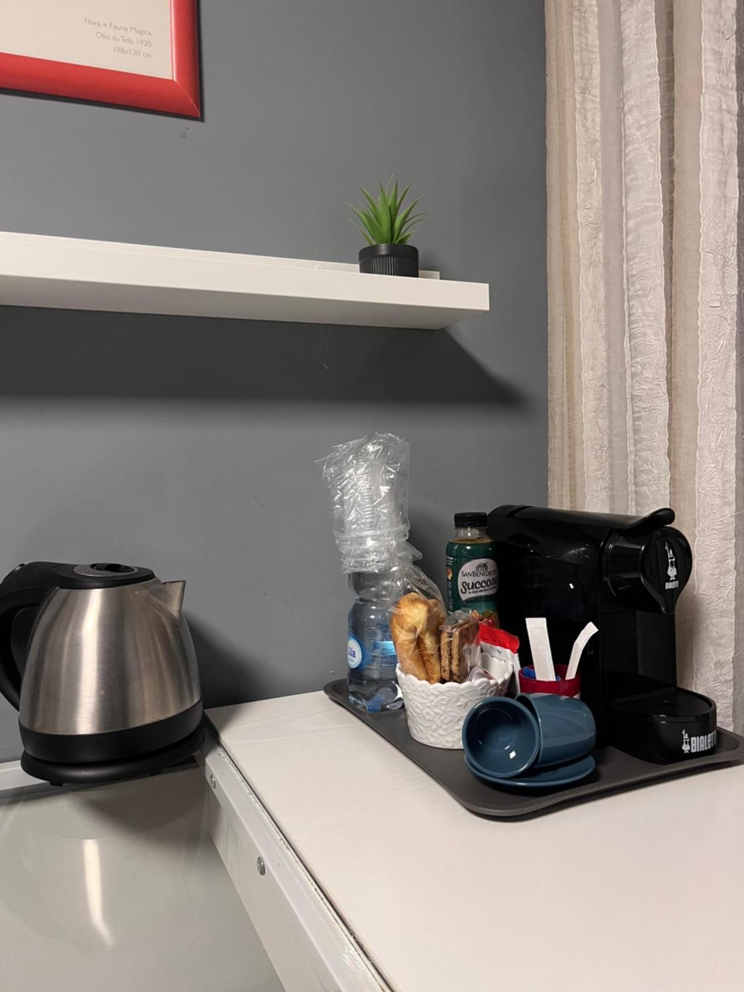 Naples Luxury Suites B&B Экстерьер фото